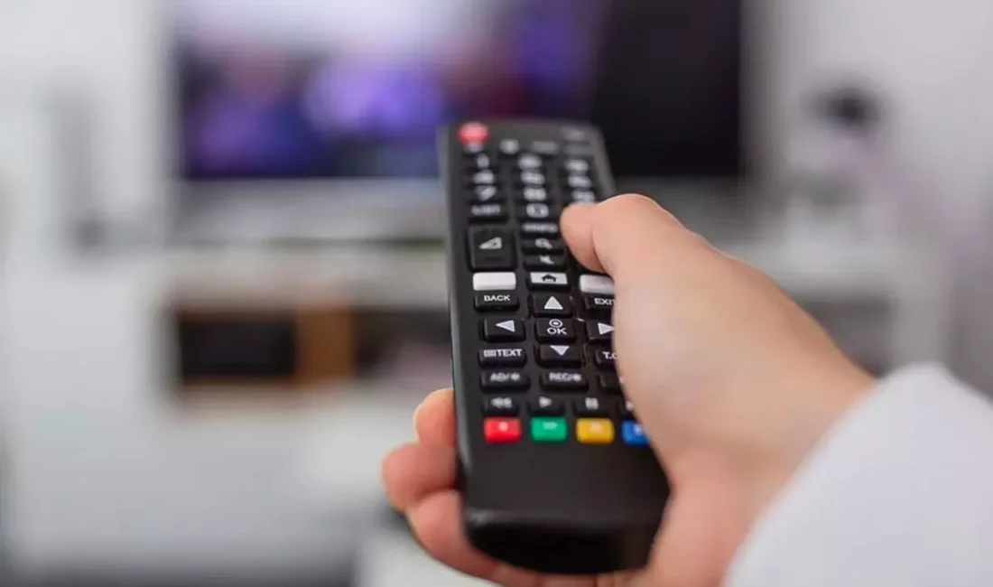 NOW TV ekranlarında yayınlanan ve başrollerinde Hilal Altınbilek ile Burak