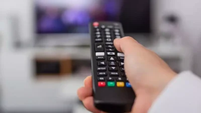 NOW TV ekranlarında yayınlanan ve başrollerinde Hilal Altınbilek ile Burak