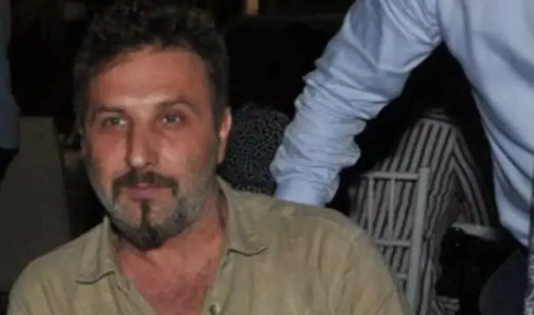 Megastar Tarkan Tevetoğlu’nun ailesi yıllardır merak ediliyor. Özellikle ağabeyi Hakan