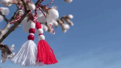 Balkan kültürünün en köklü bahar geleneklerinden biri olan Marteniçka, her