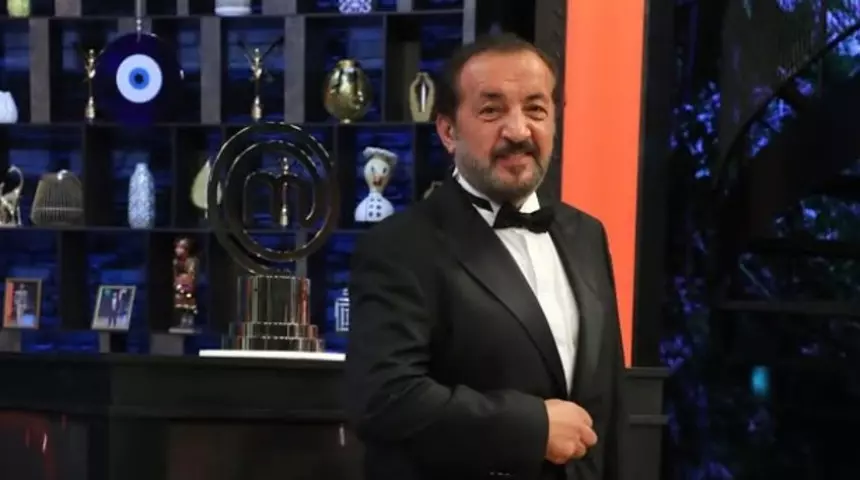 MasterChef Türkiye'nin sevilen şefi Mehmet Yalçınkaya, Darülaceze Başkanlığı tarafından düzenlenen