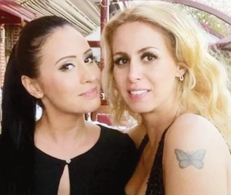 Türk müziğinin güçlü yorumcularından Niran Ünsal, kariyerinde dikkat çeken bir