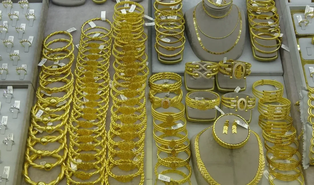 Küresel piyasalarda dalgalanma sürerken altın fiyatları son haftalarda sert bir