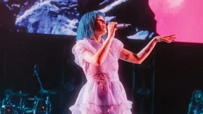 ABD'li ünlü şarkıcı Halsey, Türkiye'ye olan ilgisini bir kez daha