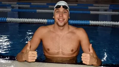 Türkiye’nin dünya çapında tanınan milli yüzücüsü Hüseyin Emre Sakçı, Polonya’nın