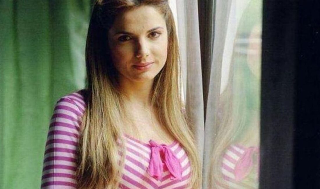 Türk televizyon dünyasının istikrarlı isimlerinden Esin Civangil, uzun soluklu kariyeri