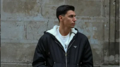 Ligue 1 ekiplerinden Lille forması giyen milli kaleci Berke Özer,