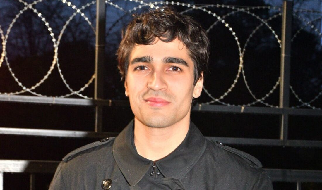 Son dönemin en çok konuşulan oyuncularından Mert Ramazan Demir, hem