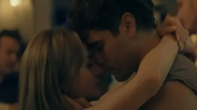 Disney+ platformunda izleyiciyle buluşan yeni yerli dizi “Bize Bi'şey Olmaz”,