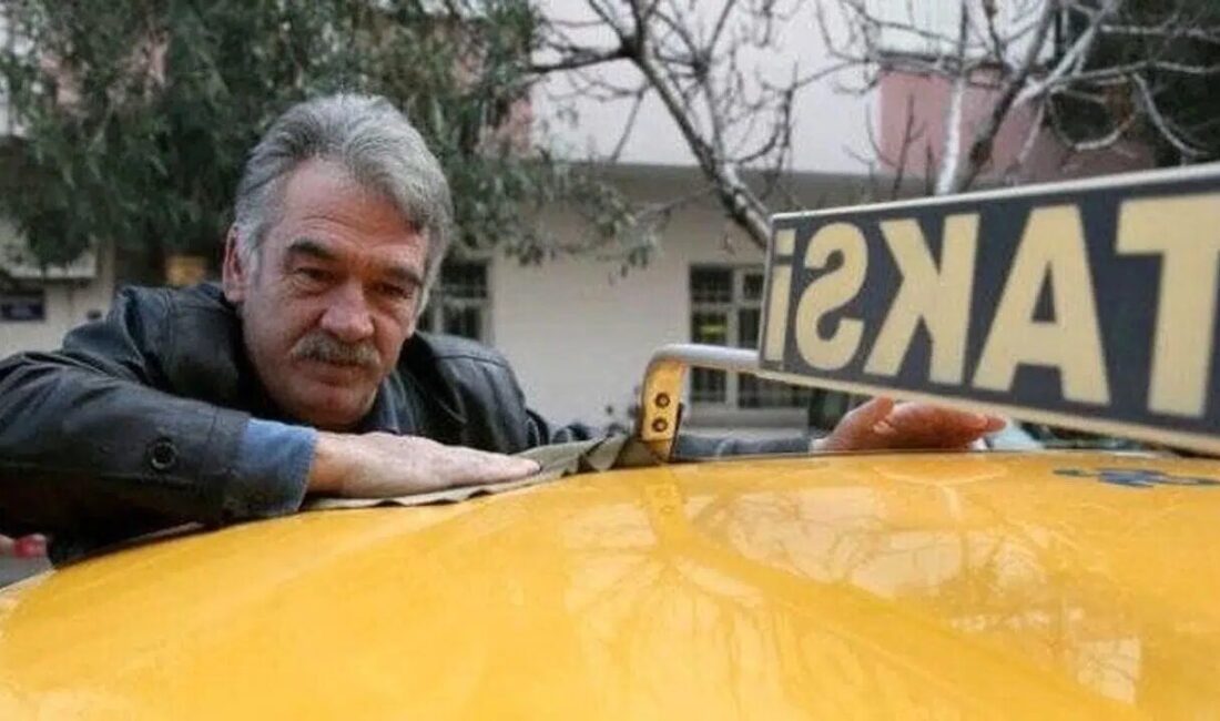 1980’li yılların unutulmaz televizyon eğlenceleri arasında gösterilen Komedi Dans Üçlüsü,