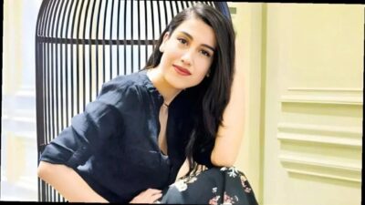 Televizyon ve tiyatro dünyasının dikkat çeken isimlerinden biri olan Neslihan