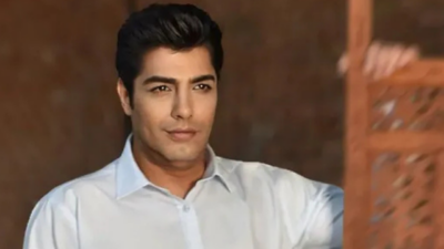 Arabesk müziğin güçlü seslerinden Orhan Esen’in vefatı, sanat dünyasında derin