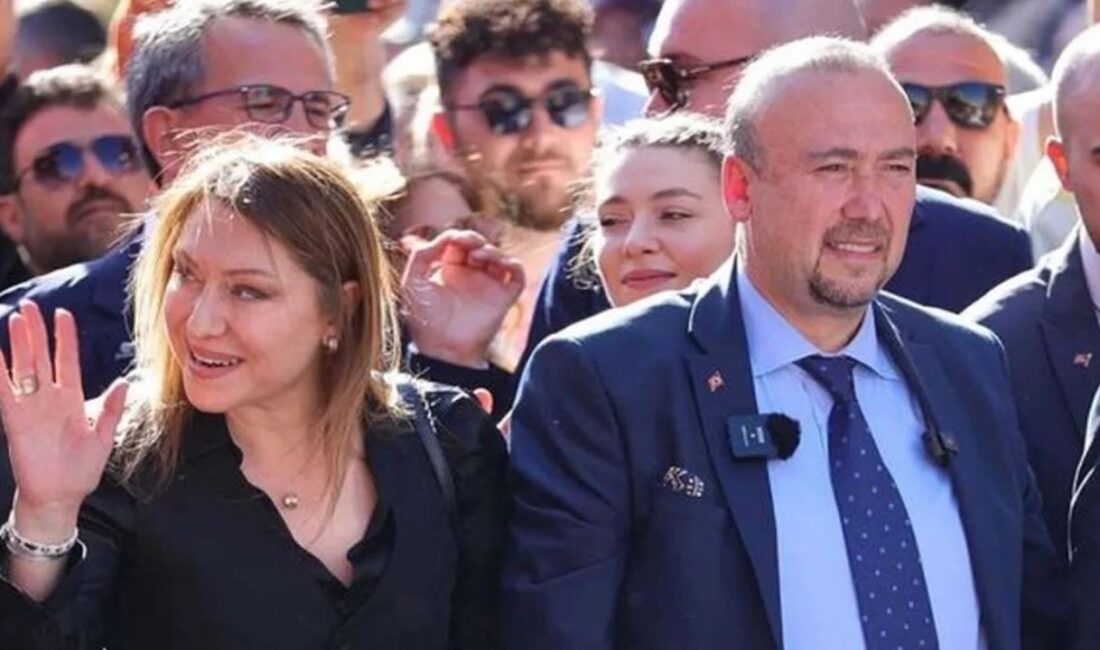 Uşak siyaseti, 27 Mart 2026 sabahına damga vuran gelişmeyle sarsıldı.