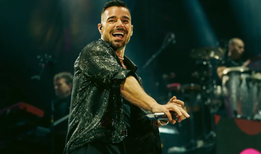Dünya müzik sahnesinin en enerjik isimlerinden Ricky Martin, uzun bir