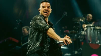 Dünya müzik sahnesinin en enerjik isimlerinden Ricky Martin, uzun bir
