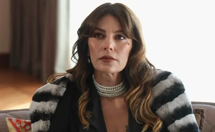 Türk televizyon ve sinema dünyasının dikkat çeken isimlerinden biri olan