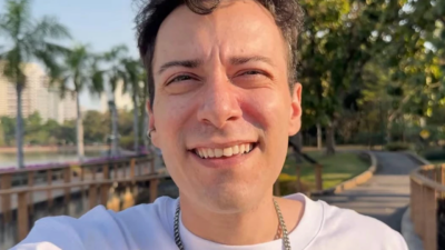 YouTube’un en çok takip edilen içerik üreticilerinden Enes Batur, üç