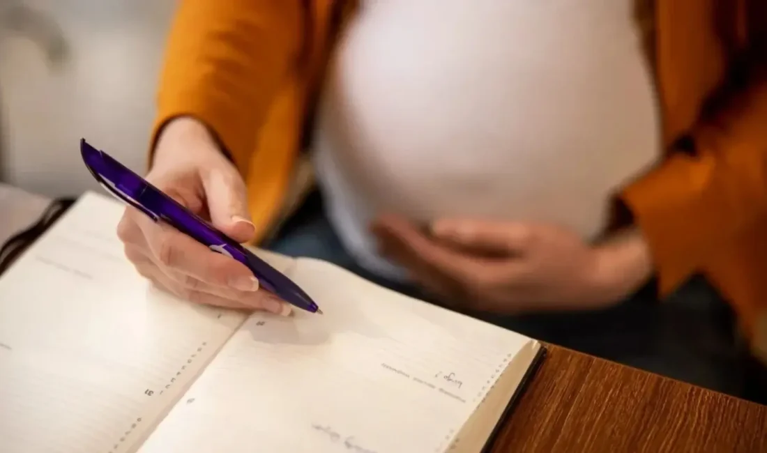 Çalışan annelerin uzun süredir gündeminde olan doğum izni düzenlemesiyle ilgili