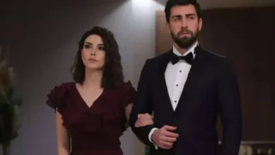 Ekranların sevilen oyuncularından Deniz Baysal, yeni yaşını yakın dostu ve