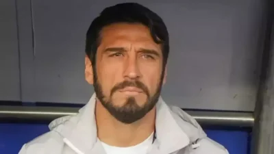 Türk futbolunun savunmadaki sert ve mücadeleci kimliğiyle hafızalara kazınan isimlerinden