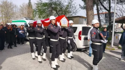 Denizli’de spor salonunda antrenman yaptığı sırada fenalaşan emekli 3. sınıf