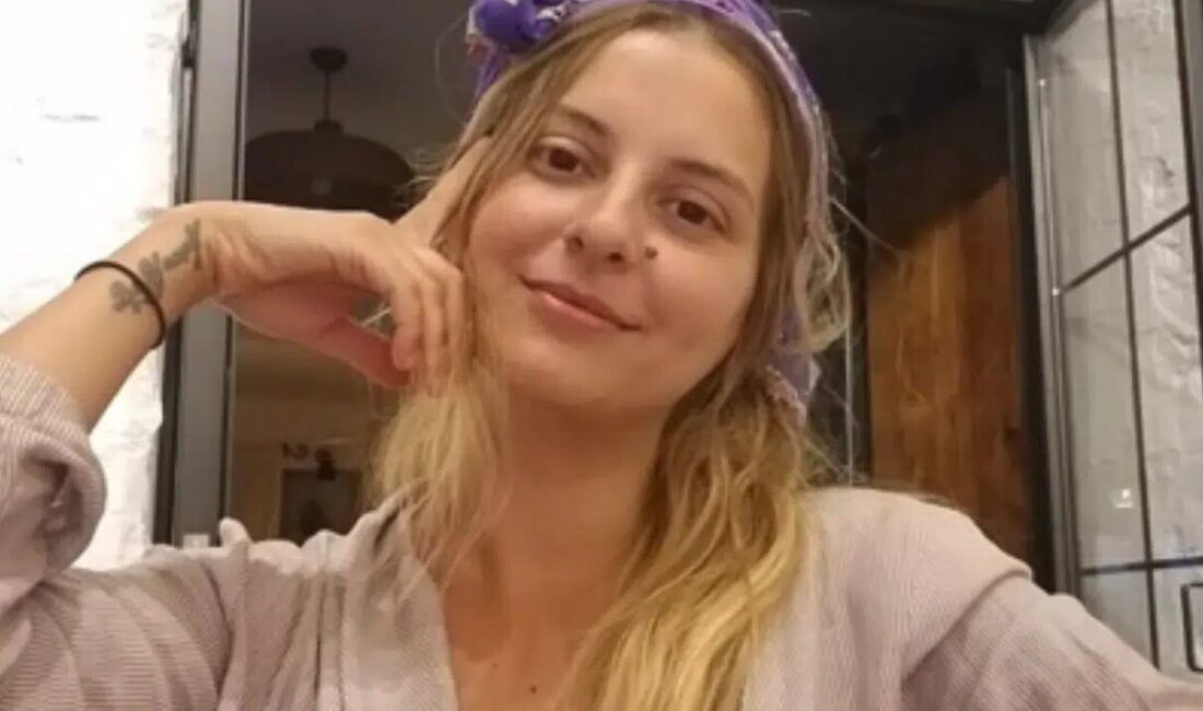 2000’li yıllara damga vuran Hepsi grubu ile adını geniş kitlelere