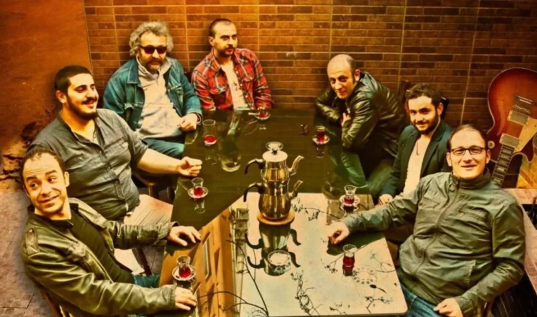 Türk alternatif müziğinin hafızalara kazınan gruplarından Leyla The Band, tam