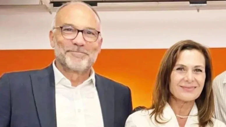 Türk tiyatro ve televizyon dünyasının iki önemli ismi Hatice Aslan