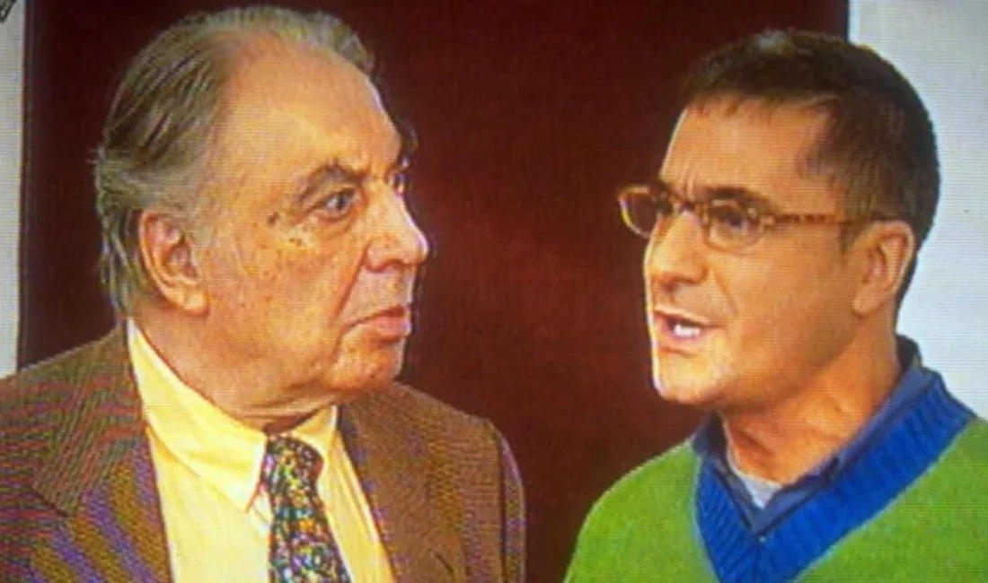 Türk televizyon ve sahne dünyasının tanınmış isimlerinden Mehmet Ali Erbil’in