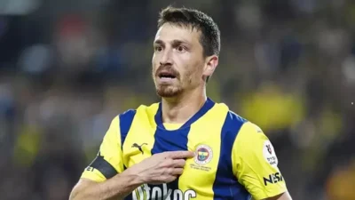 Fenerbahçe’nin orta saha oyuncularından Mert Hakan Yandaş’ın 2026 yılı güncel