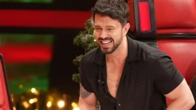 Türk pop müziğinin sevilen ismi Murat Boz, sahne performansları ve