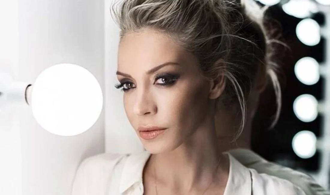 Türk televizyon dünyasının en dikkat çeken kadın sunucularından biri olan