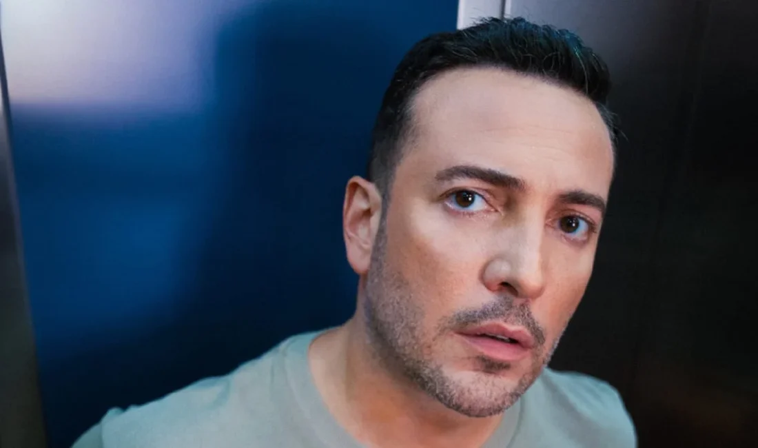 Ünlü şarkıcı ve oyuncu Oğuzhan Koç, katıldığı programda hayatının dönüm
