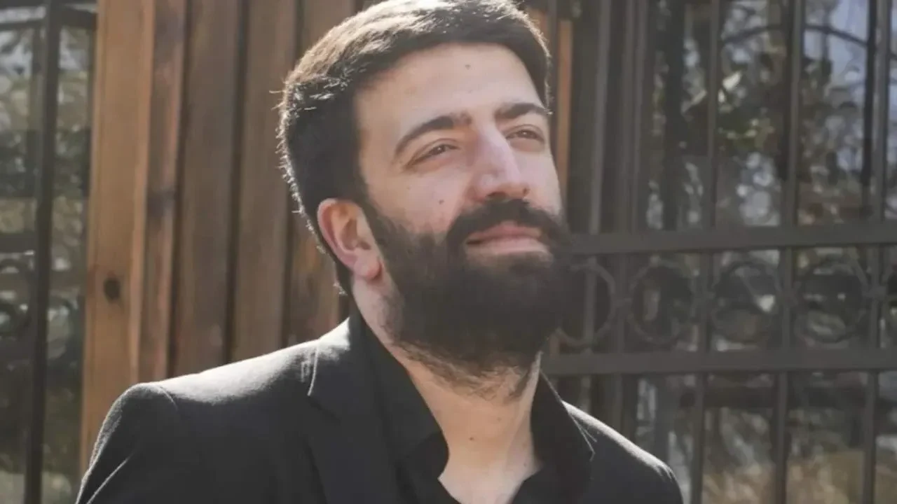 Televizyon dünyası genç bir oyuncunun ani vefat haberiyle sarsıldı. “Eşref