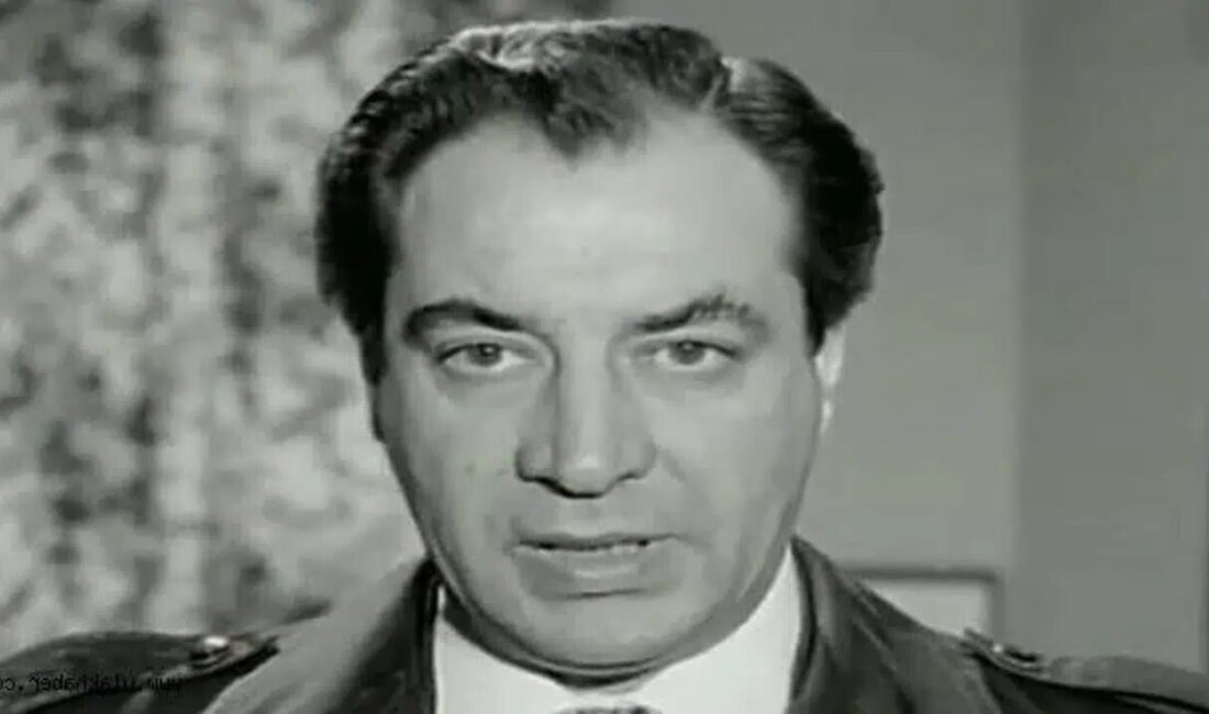 Türk sahne sanatları tarihinin köklü isimlerinden Saadettin Erbil, hem tiyatro