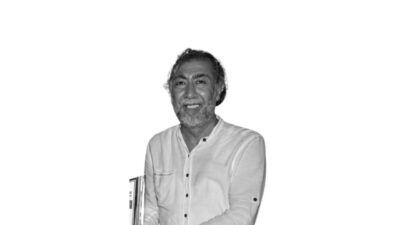 İzmir siyasetinin ve sivil toplum dünyasının yakından tanıdığı isimlerden Taylan