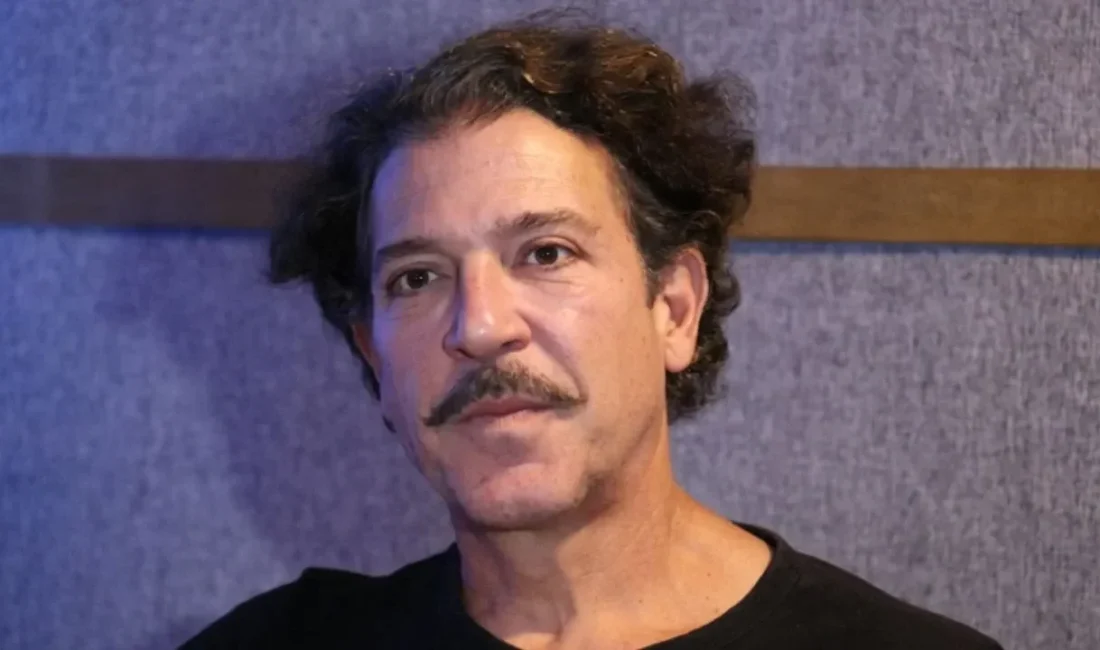 Türk tiyatro ve televizyon dünyasının iki önemli ismi olan Toprak