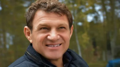 Türk Silahlı Kuvvetleri’nde uzun yıllar görev yapan ve amirallik rütbesine