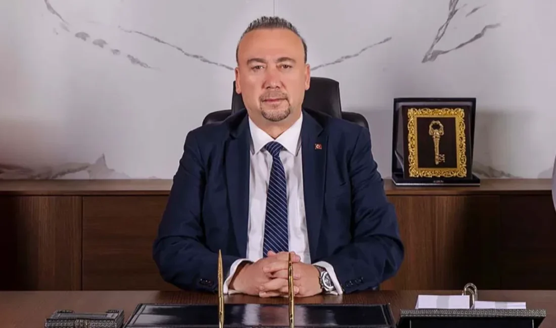Rüşvet ve usulsüzlük iddiaları kapsamında yürütülen soruşturma, Uşak’ta siyasetin gündemini