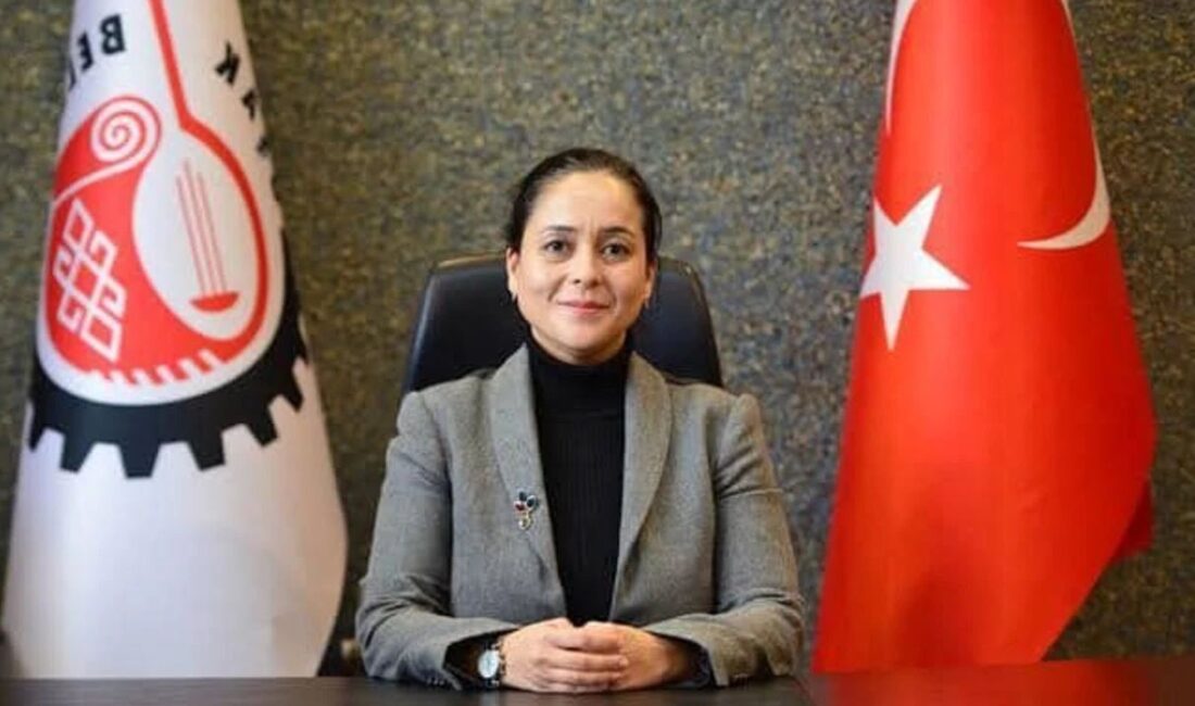 Uşak Belediyesi’nin üst düzey yönetim kadrosunda yer alan Serpil Keskin,